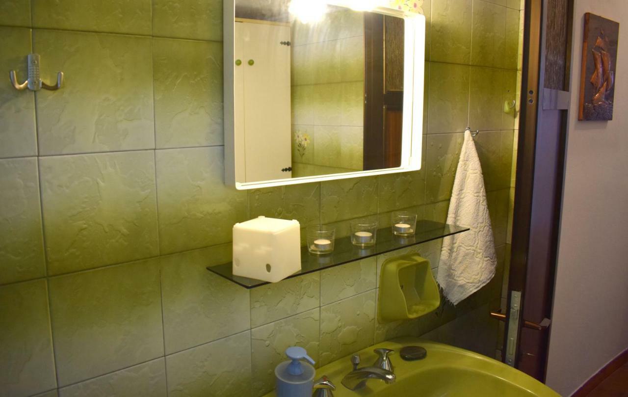 Violet Bedroom And Apartment Spáta Zewnętrze zdjęcie